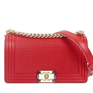 Chanel calfskin leather shoulder bag Red Medium Waffle Quilted calfskin leather